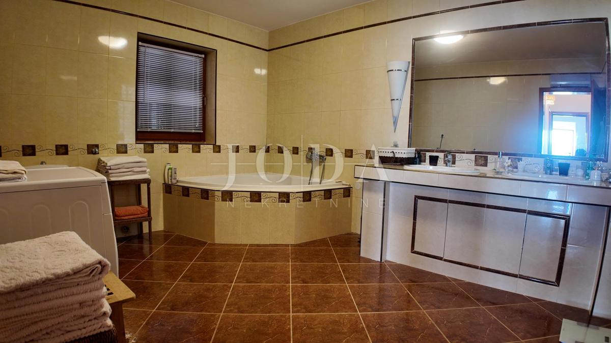 Opatija – Dvoetažno stanovanje na lepi lokaciji