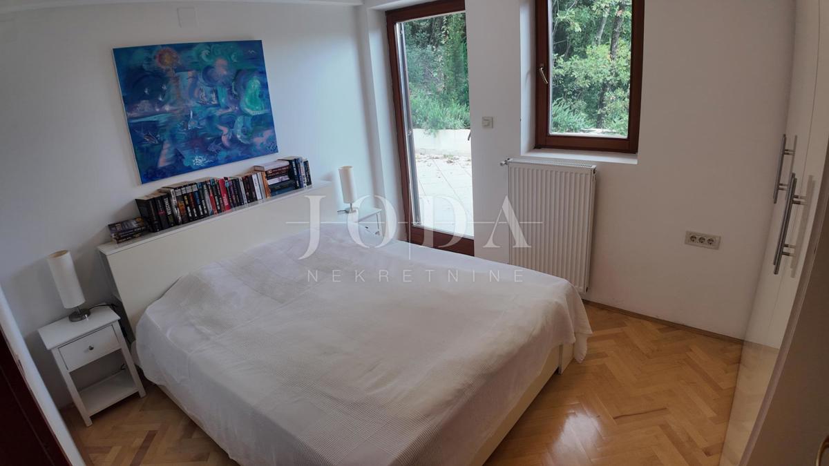 Opatija – Dvoetažno stanovanje na lepi lokaciji