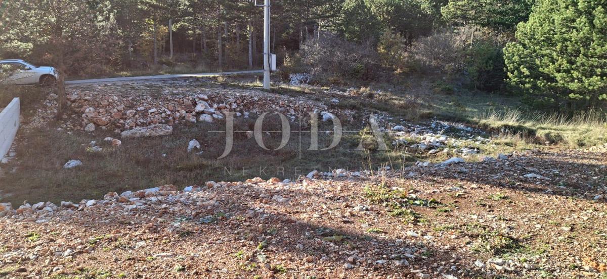 Zemljišče Krivi Put, Senj, 916m2