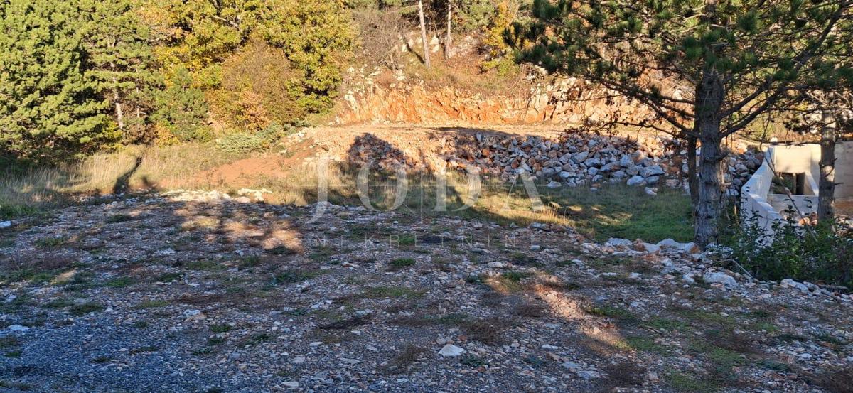 Zemljišče Krivi Put, Senj, 916m2