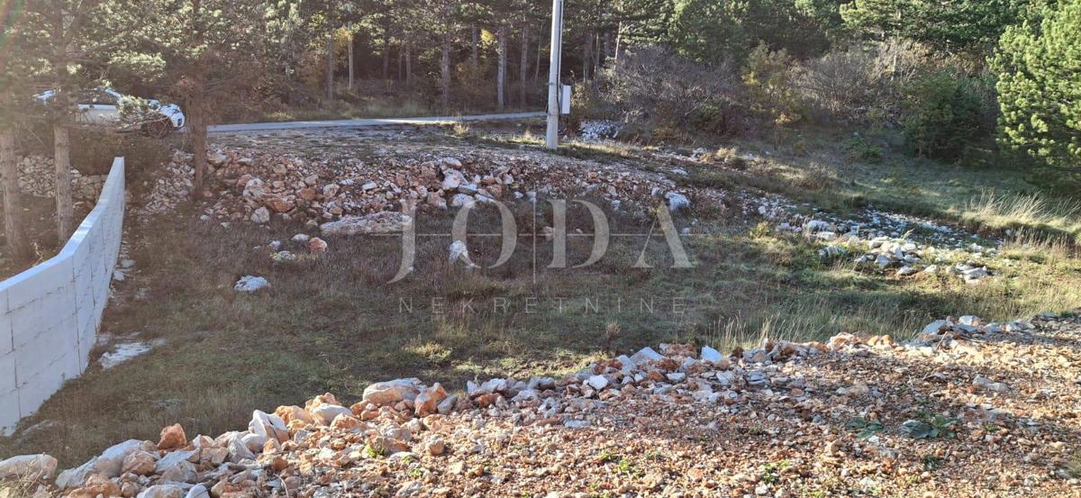 Zemljišče Krivi Put, Senj, 916m2