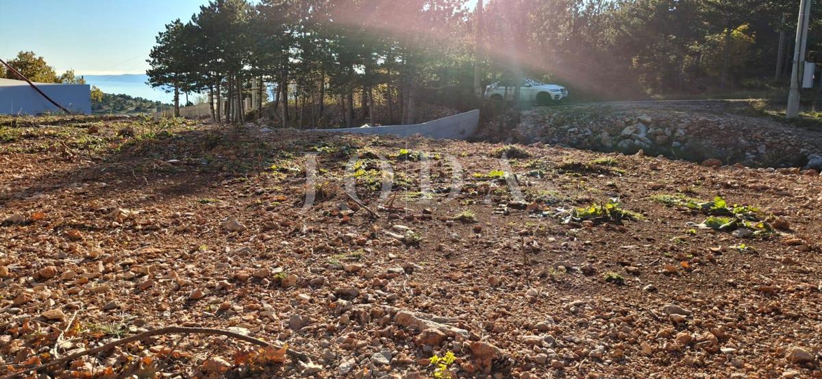 Zemljišče Krivi Put, Senj, 916m2