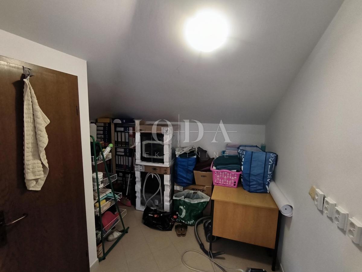 Poslovni prostori na odlični lokaciji v Novem Vinodolskem