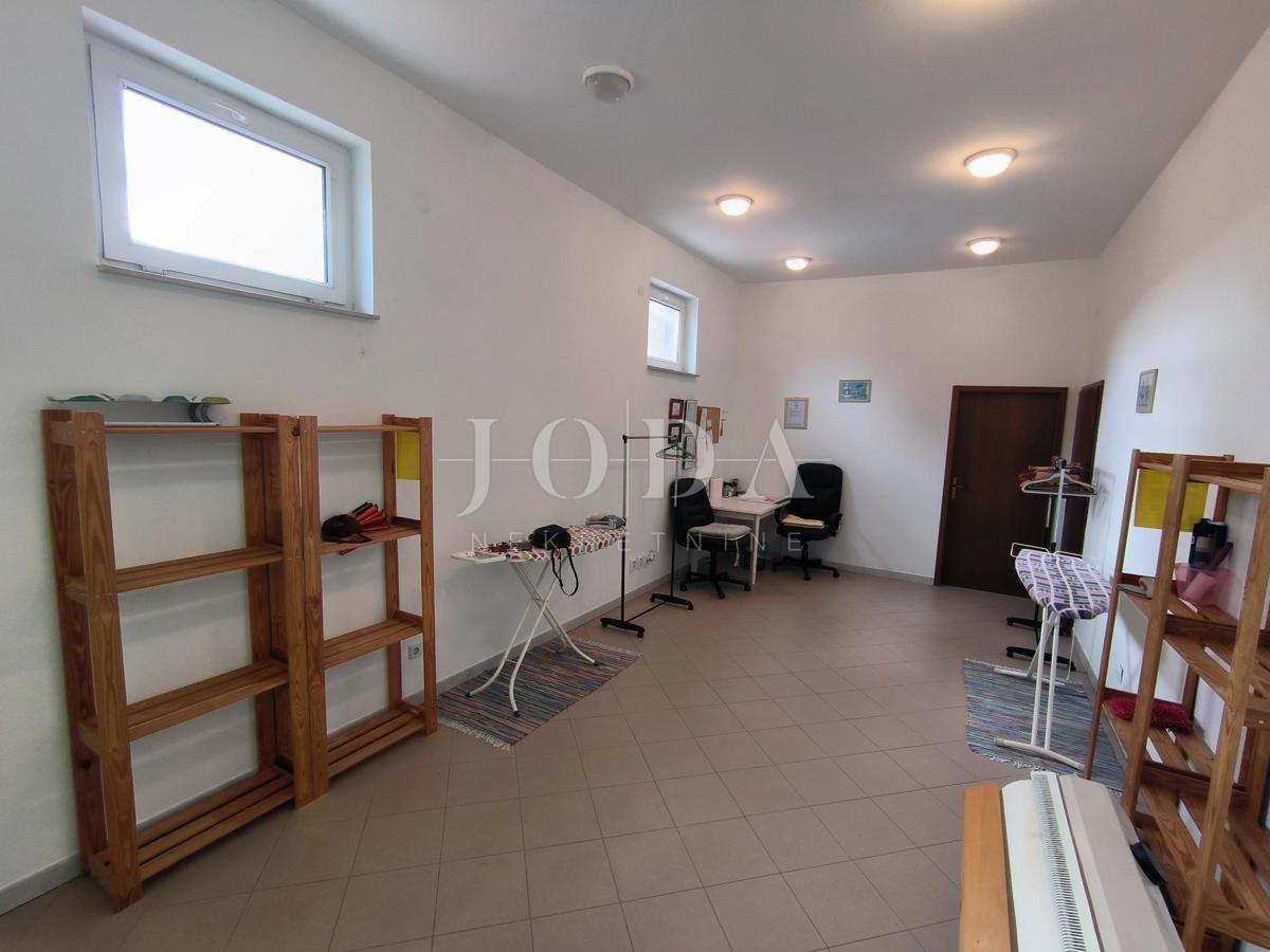 Poslovni prostori na odlični lokaciji v Novem Vinodolskem