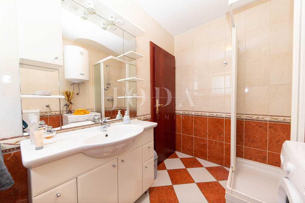 Hiša Crikvenica, 133m2