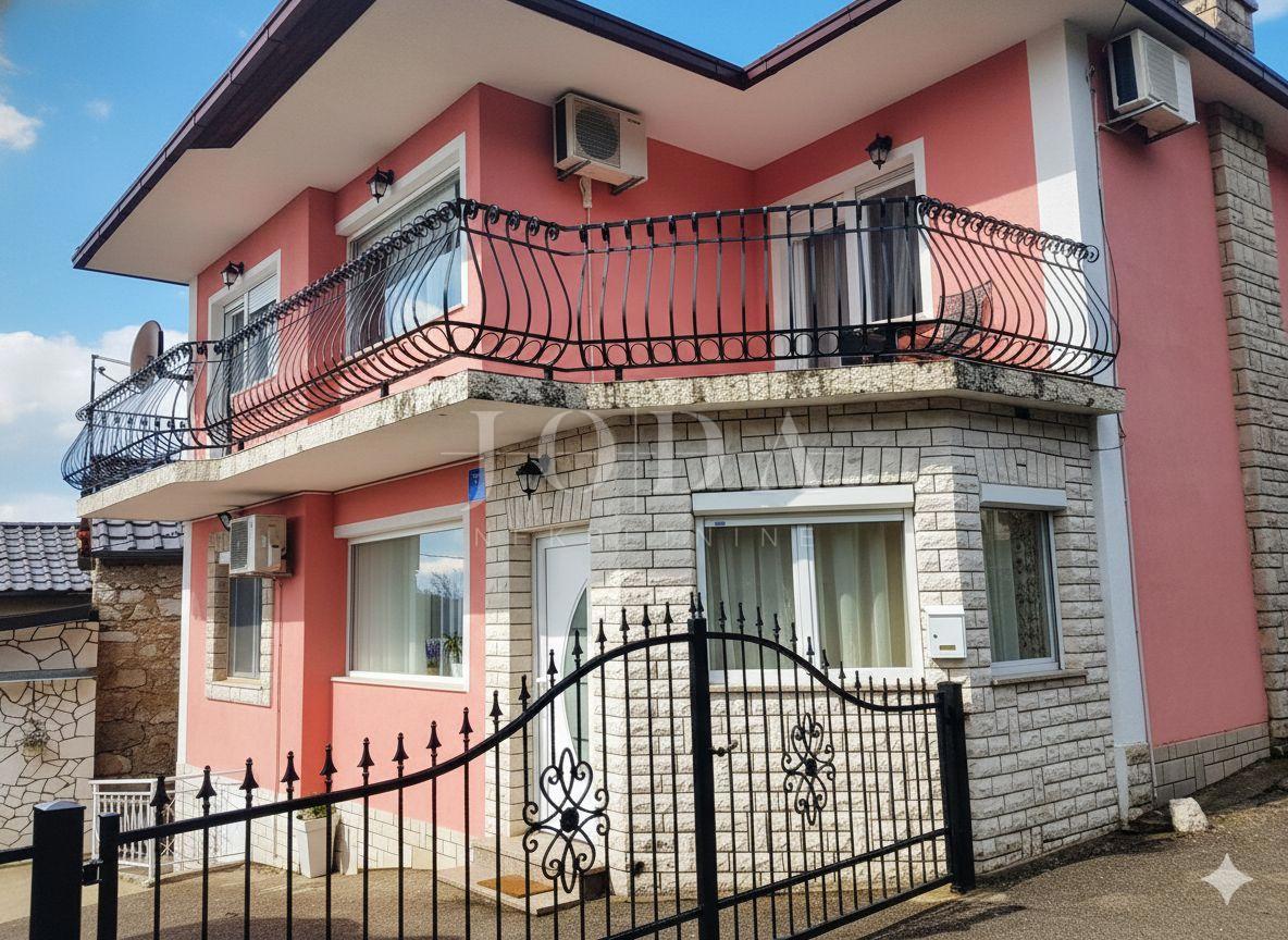 Hiša Grižane-Belgrad, Vinodolska Općina, 154m2