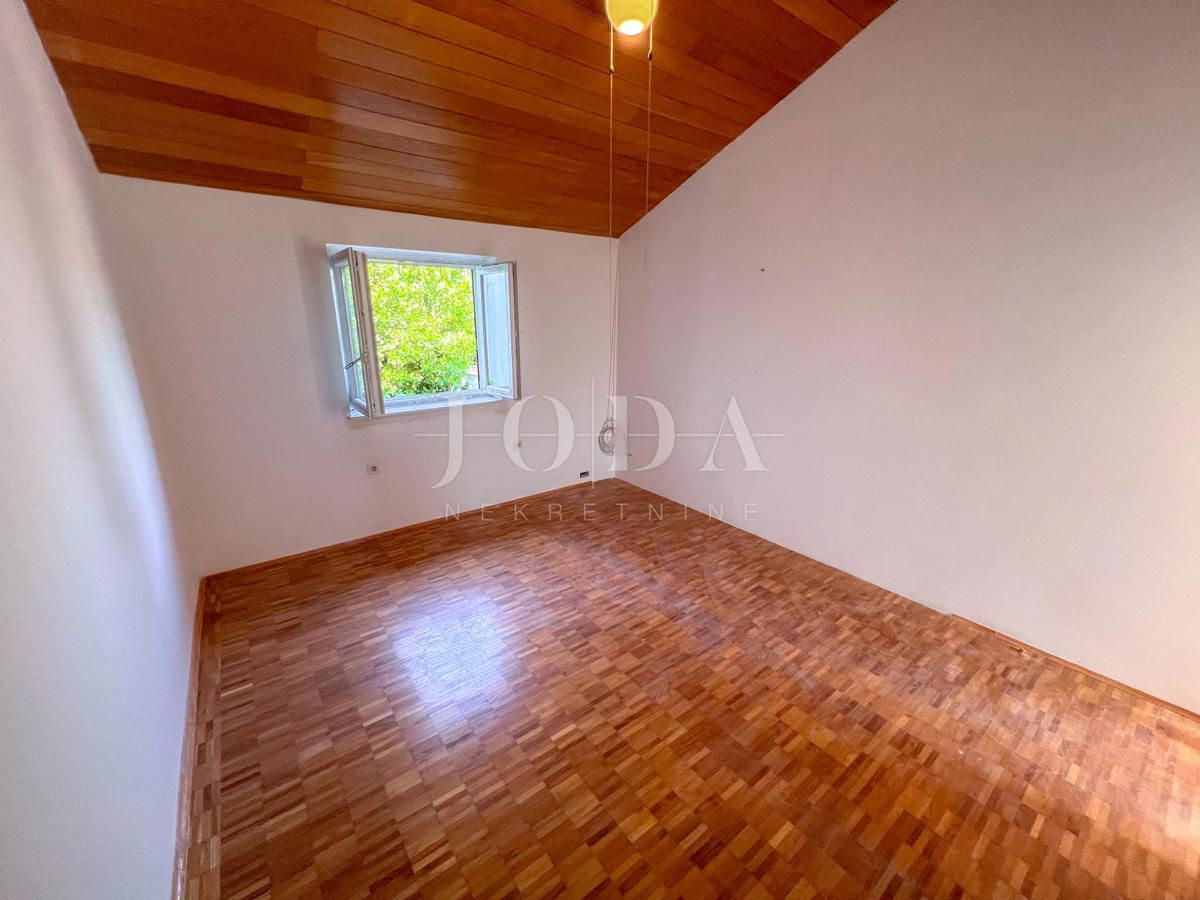 Prodamo stanovanje v Selcih, odlična lokacija in pogled na morje