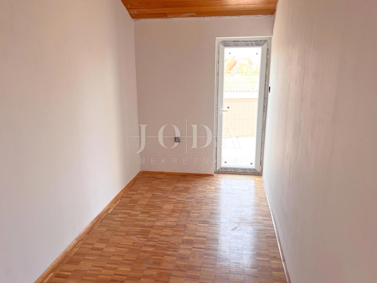 Prodamo stanovanje v Selcih, odlična lokacija in pogled na morje