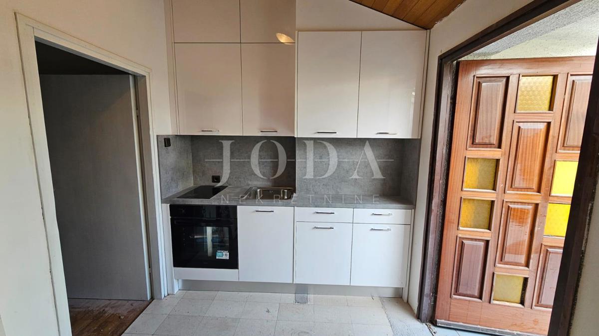 Prodamo stanovanje v Selcih, odlična lokacija in pogled na morje