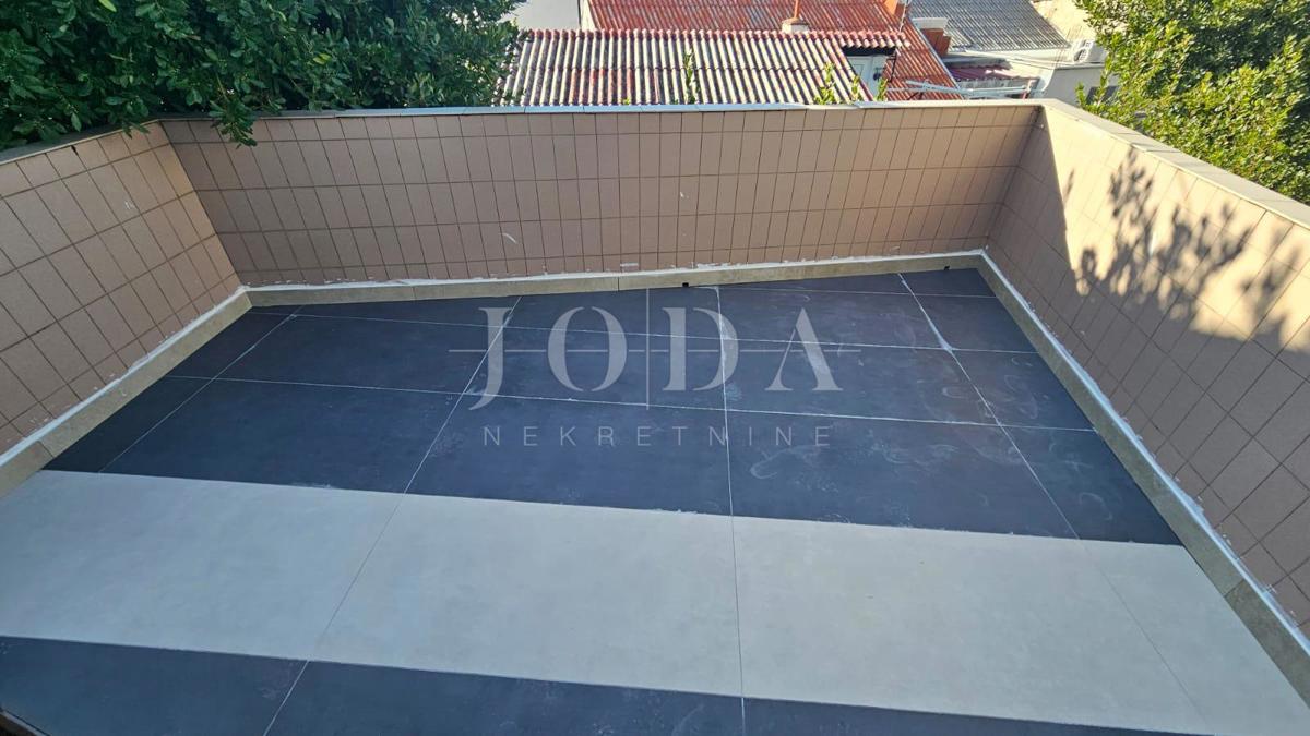 Prodamo stanovanje v Selcih, odlična lokacija in pogled na morje