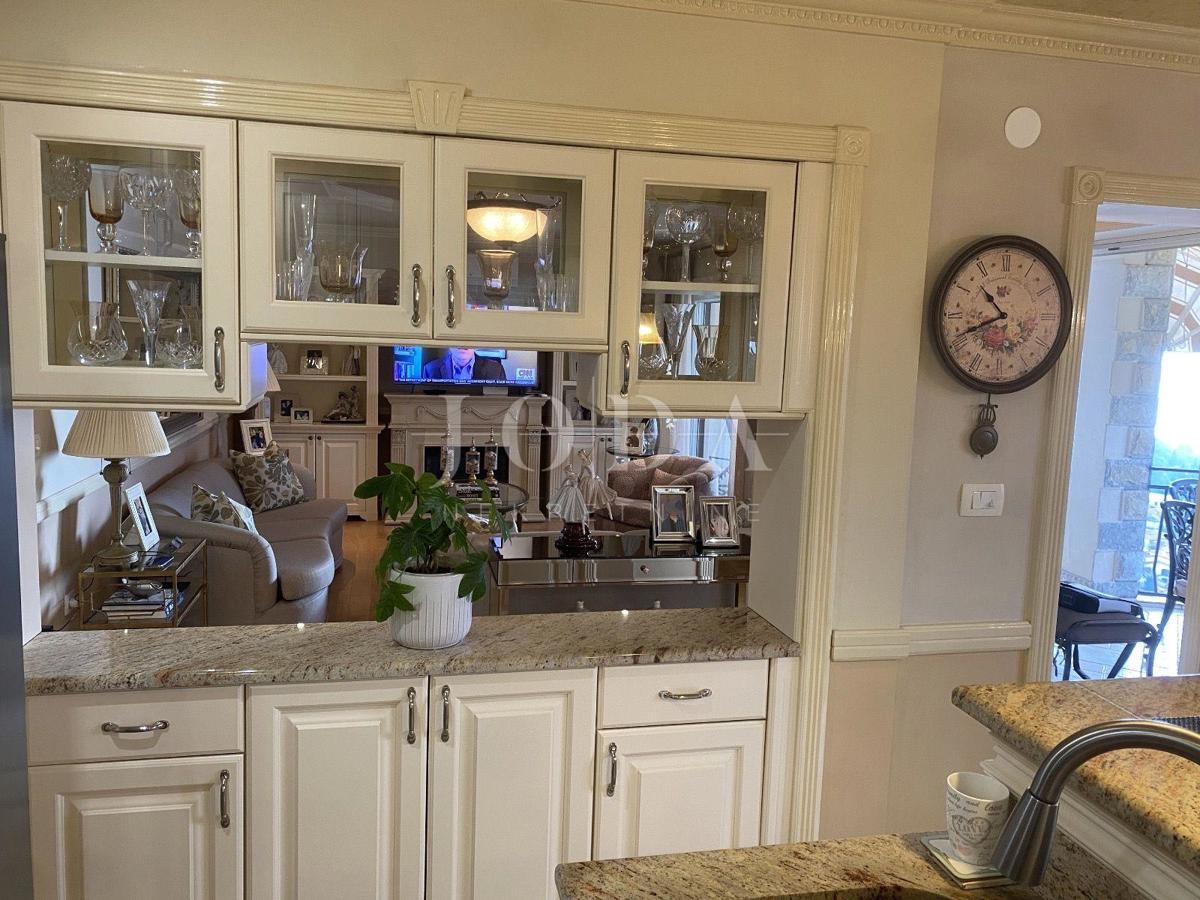 Stanovanje Rabac, Labin, 118m2