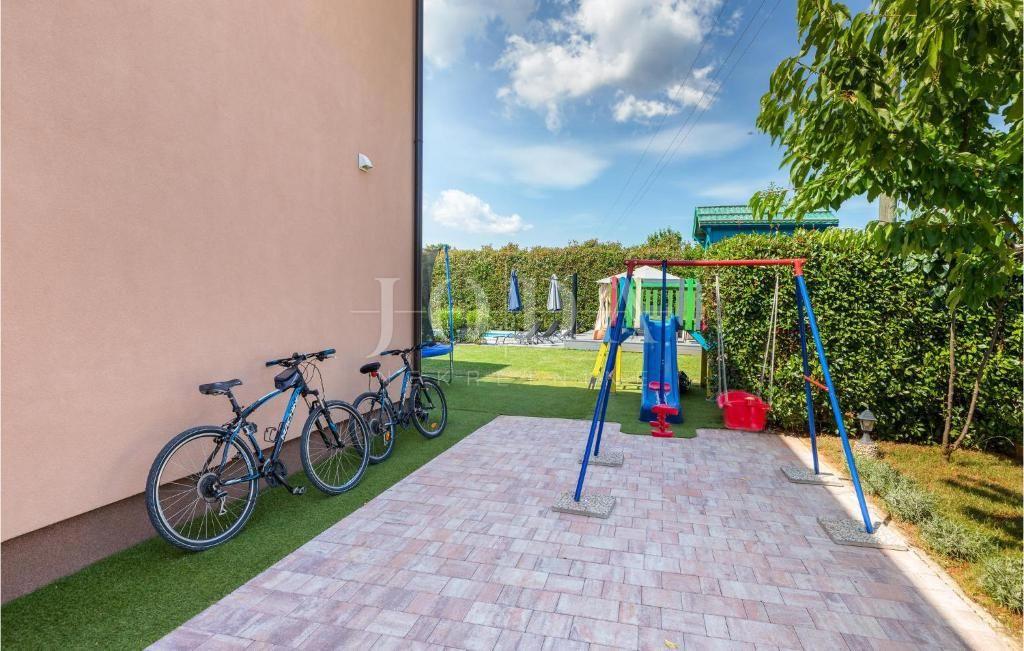 Hiša Marčana, 299m2