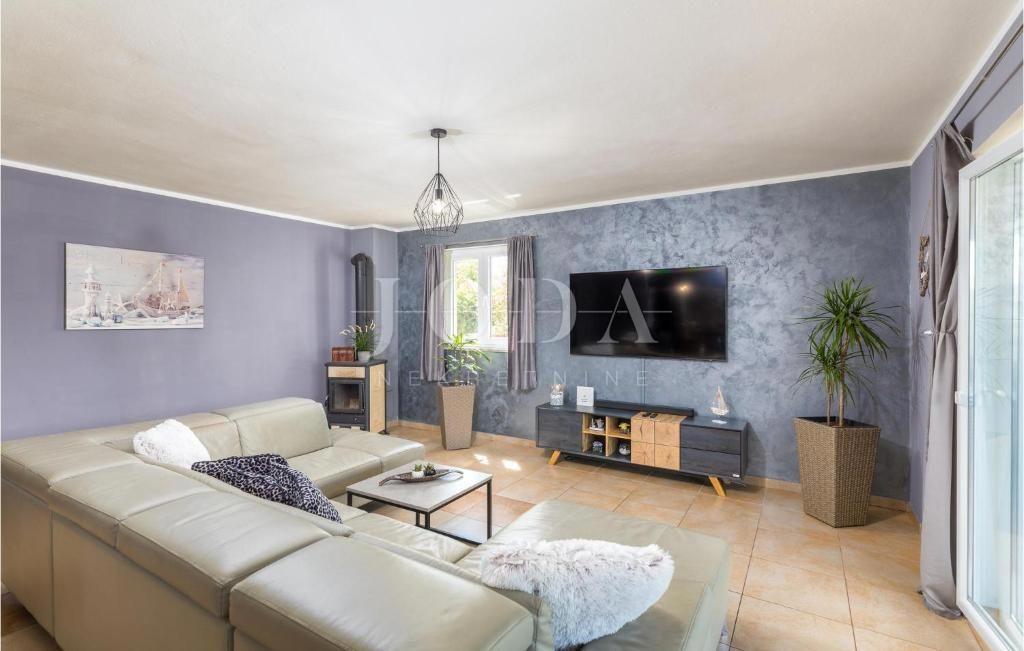 Hiša Marčana, 299m2