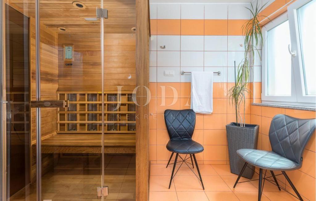 Hiša Marčana, 299m2