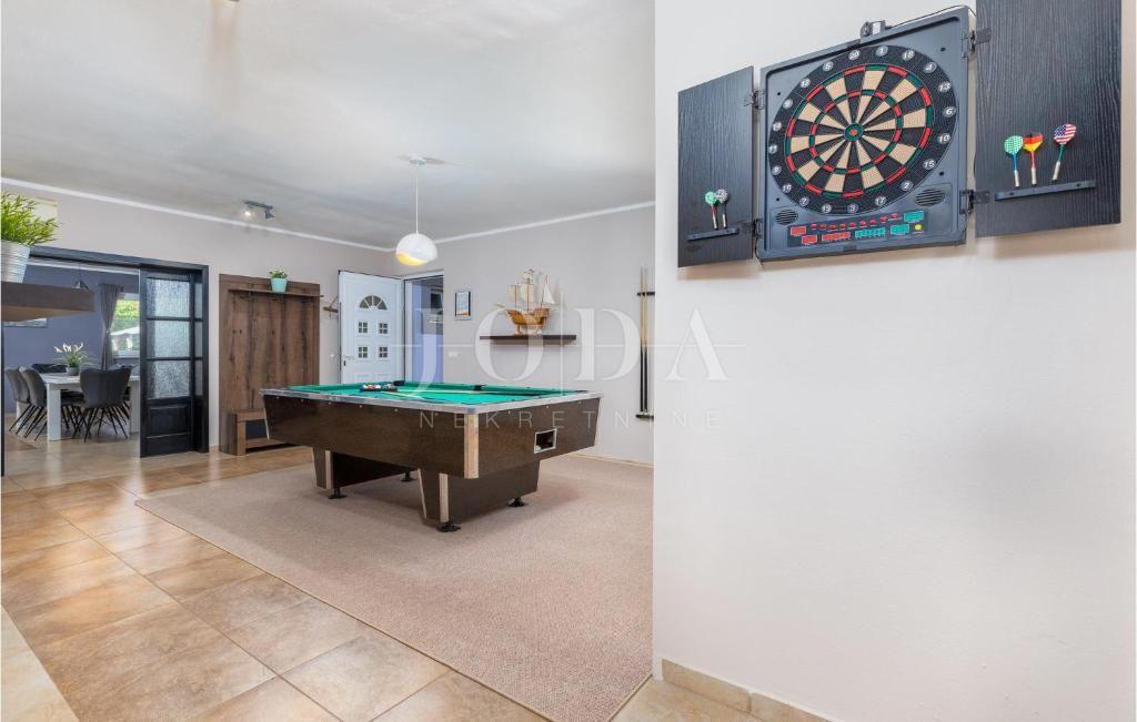 Hiša Marčana, 299m2