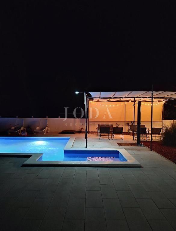 Hiša Marčana, 256m2