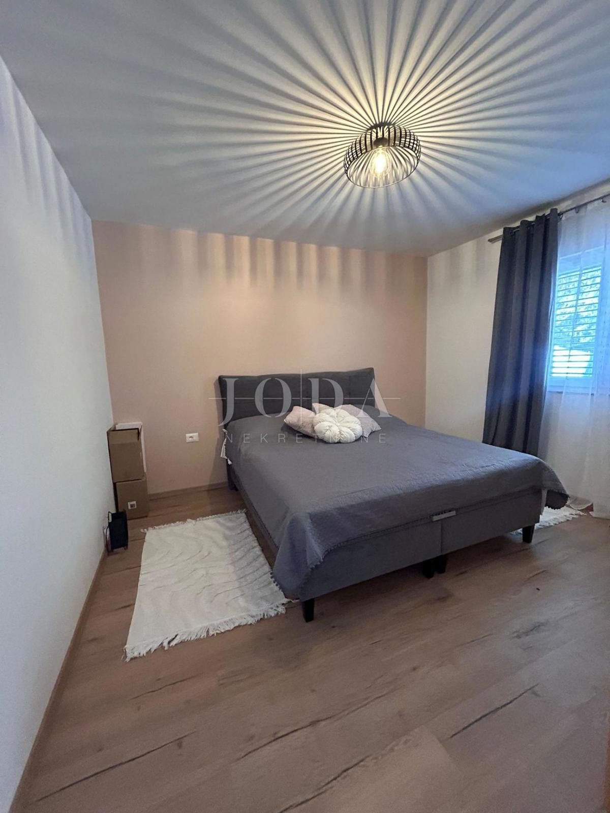 Hiša Barić Draga, Karlobag, 74m2