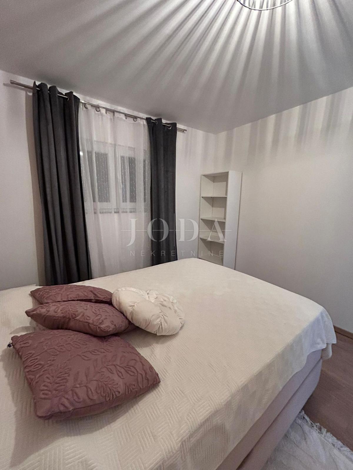 Hiša Barić Draga, Karlobag, 74m2