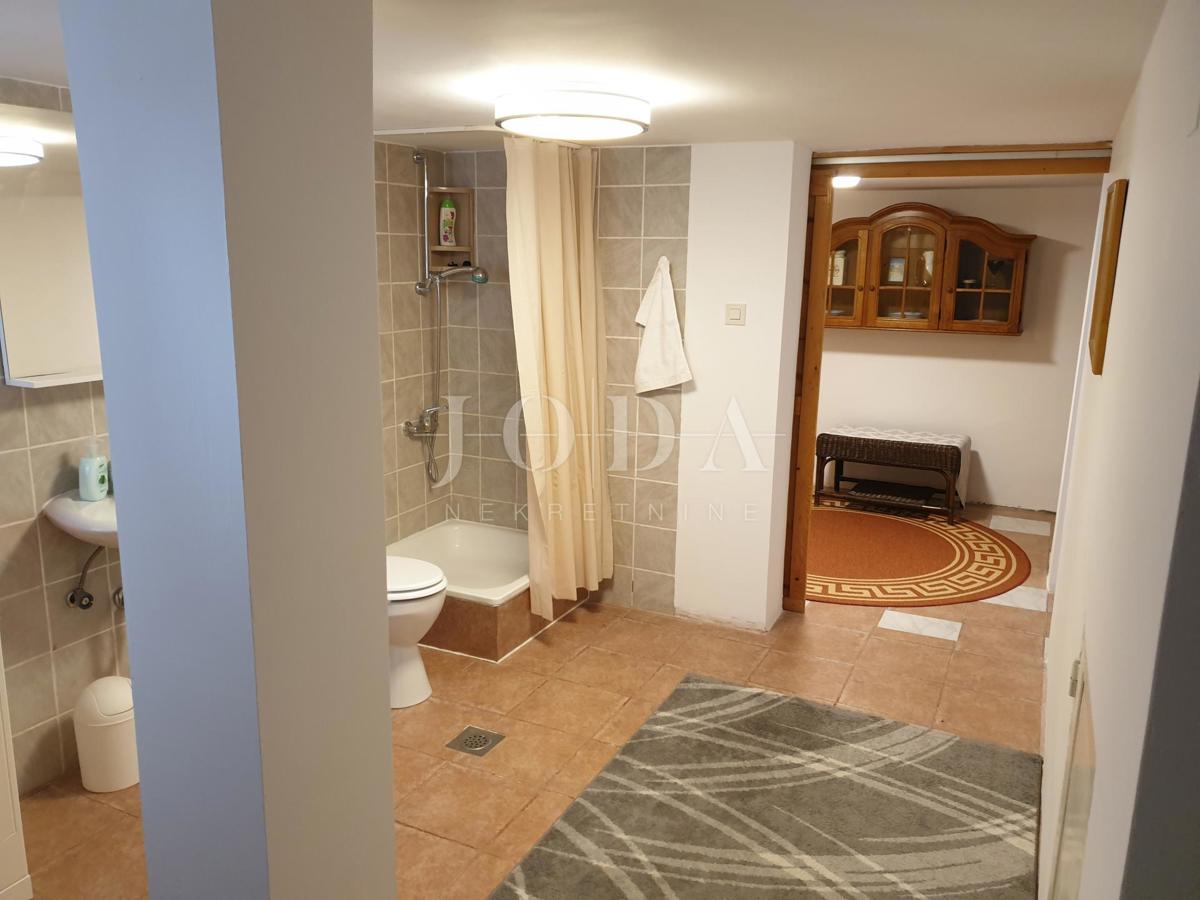 Hiša Klenovica, Novi Vinodolski, 230m2