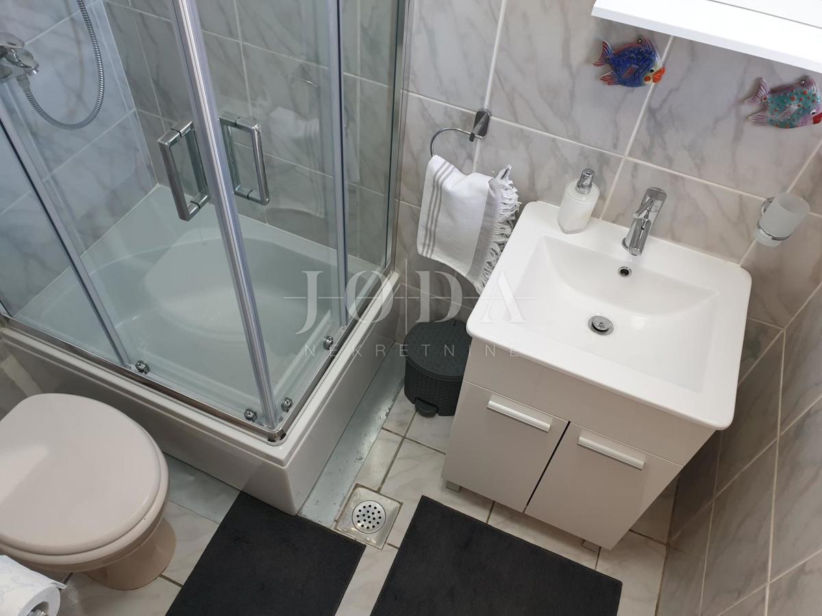Hiša Klenovica, Novi Vinodolski, 230m2