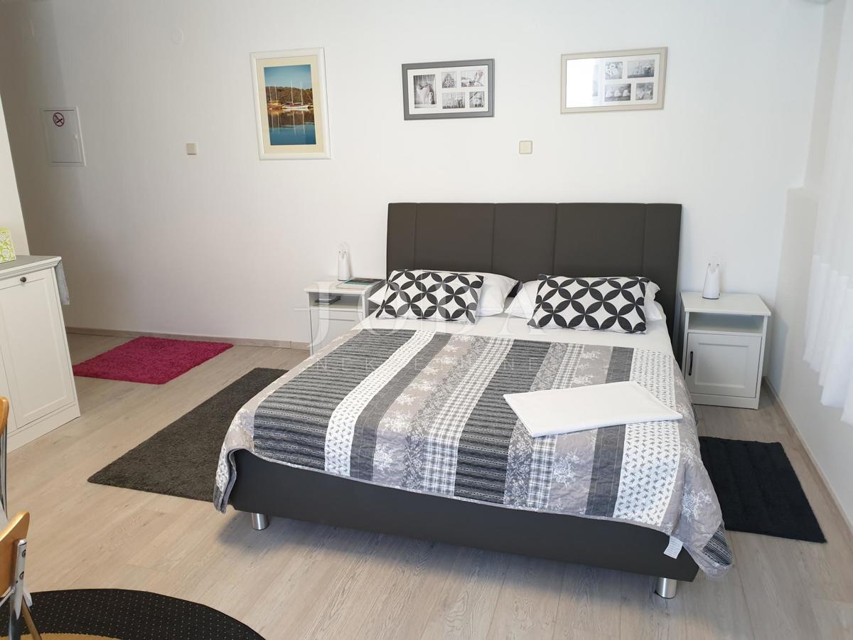 Hiša Klenovica, Novi Vinodolski, 230m2