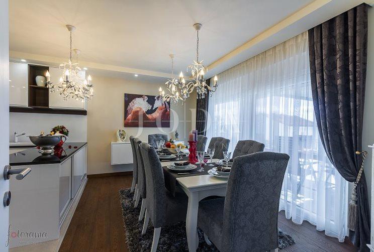 Hiša Klenovica, Novi Vinodolski, 370m2