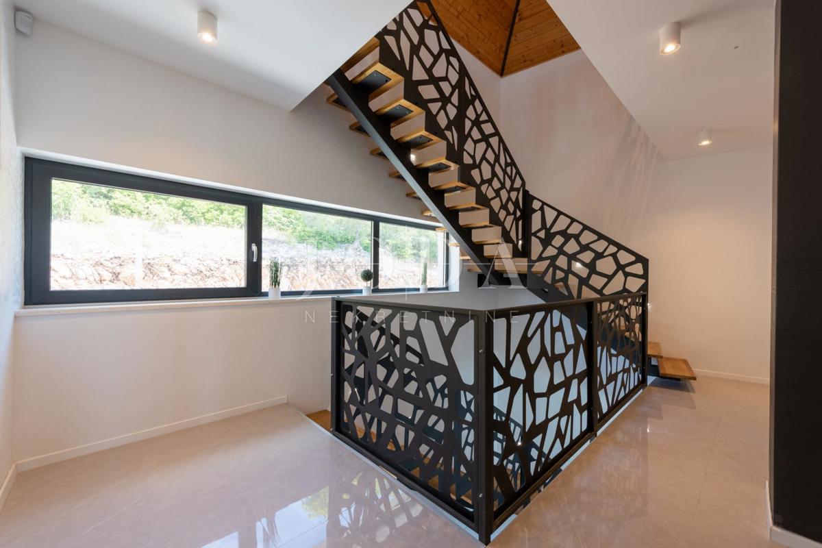 Hiša Crikvenica, 160m2
