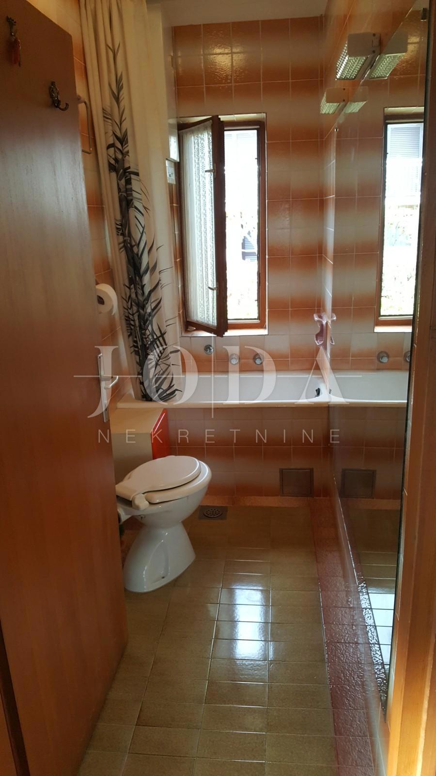 Hiša Novi Vinodolski, 140m2