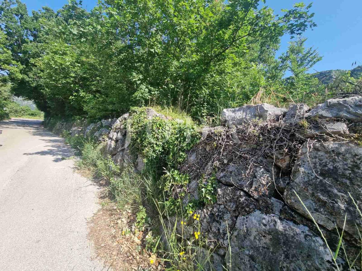 Zemljišče Bribir, Skradin, 3.567m2