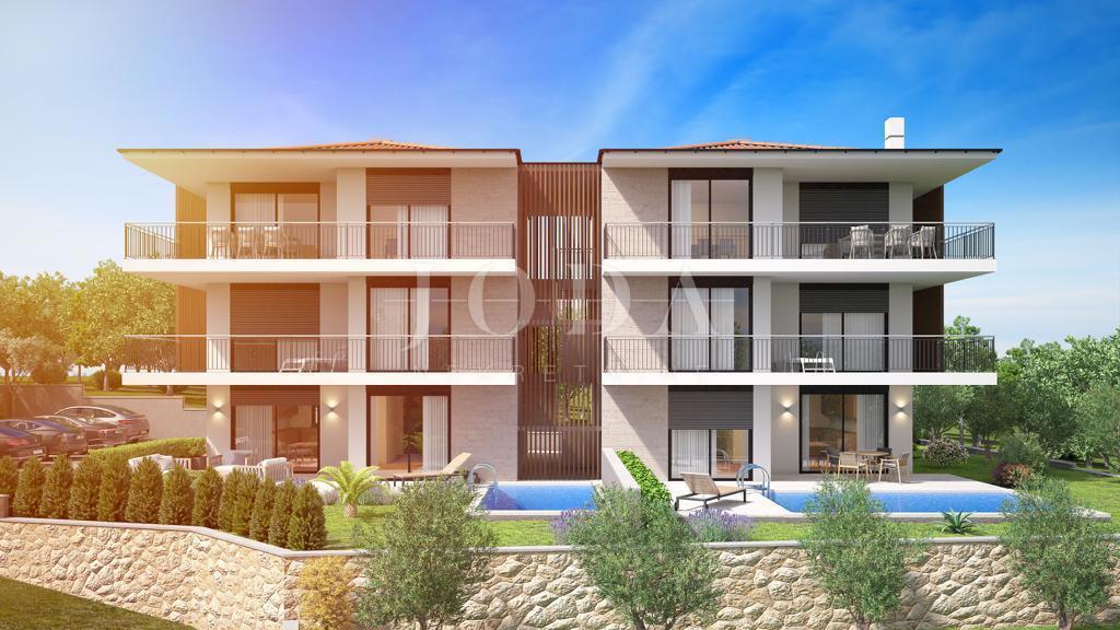 Njivice - dvonadstropni apartma v bližini plaže