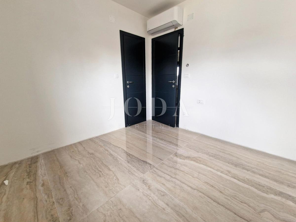 Apartma s prekrasnim pogledom na morje v Malinski