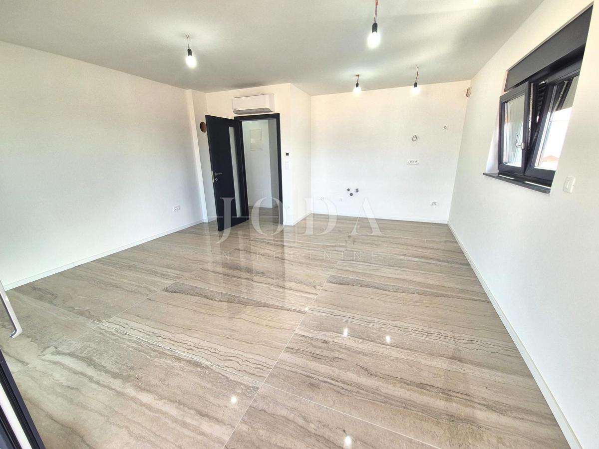 Apartma s prekrasnim pogledom na morje v Malinski