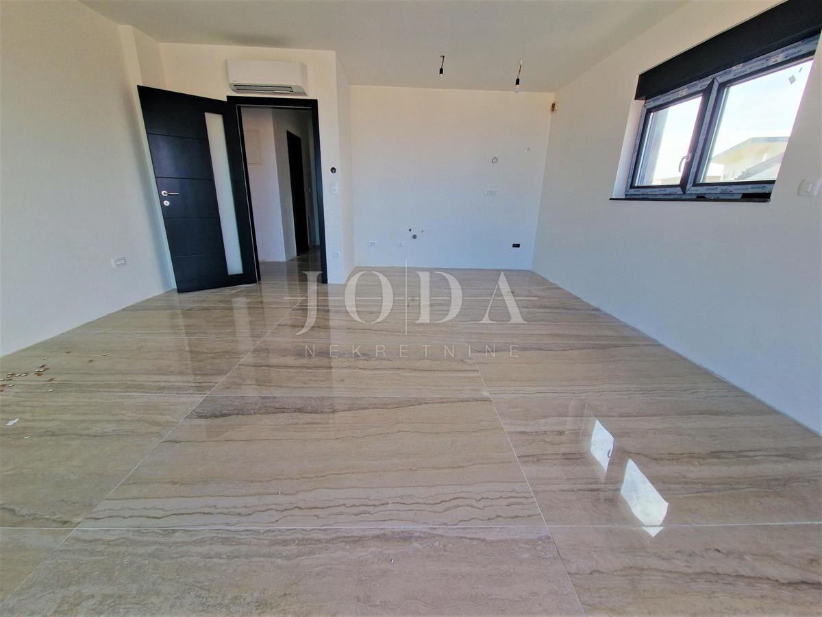 Apartma s prekrasnim pogledom na morje v Malinski