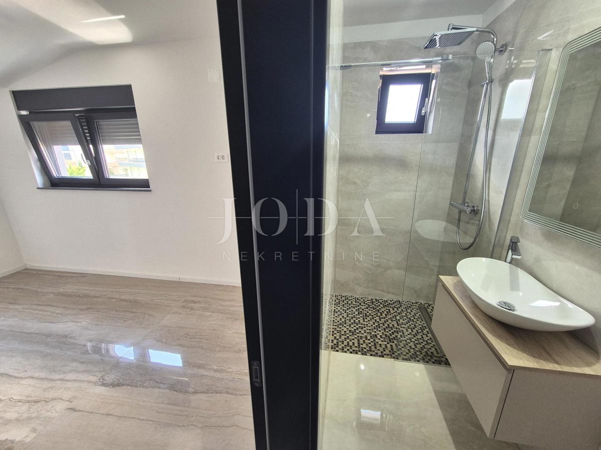 Apartma s prekrasnim pogledom na morje v Malinski