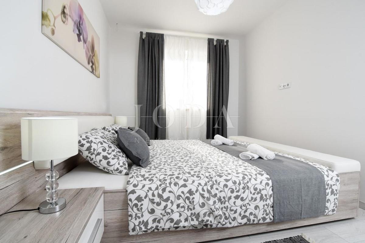 Lepo urejena hiša z vrtom na dobri lokaciji