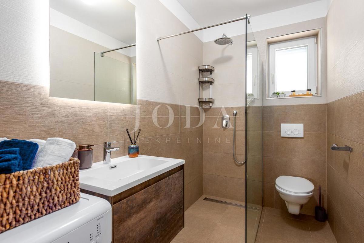 Lepo urejena hiša z vrtom na dobri lokaciji