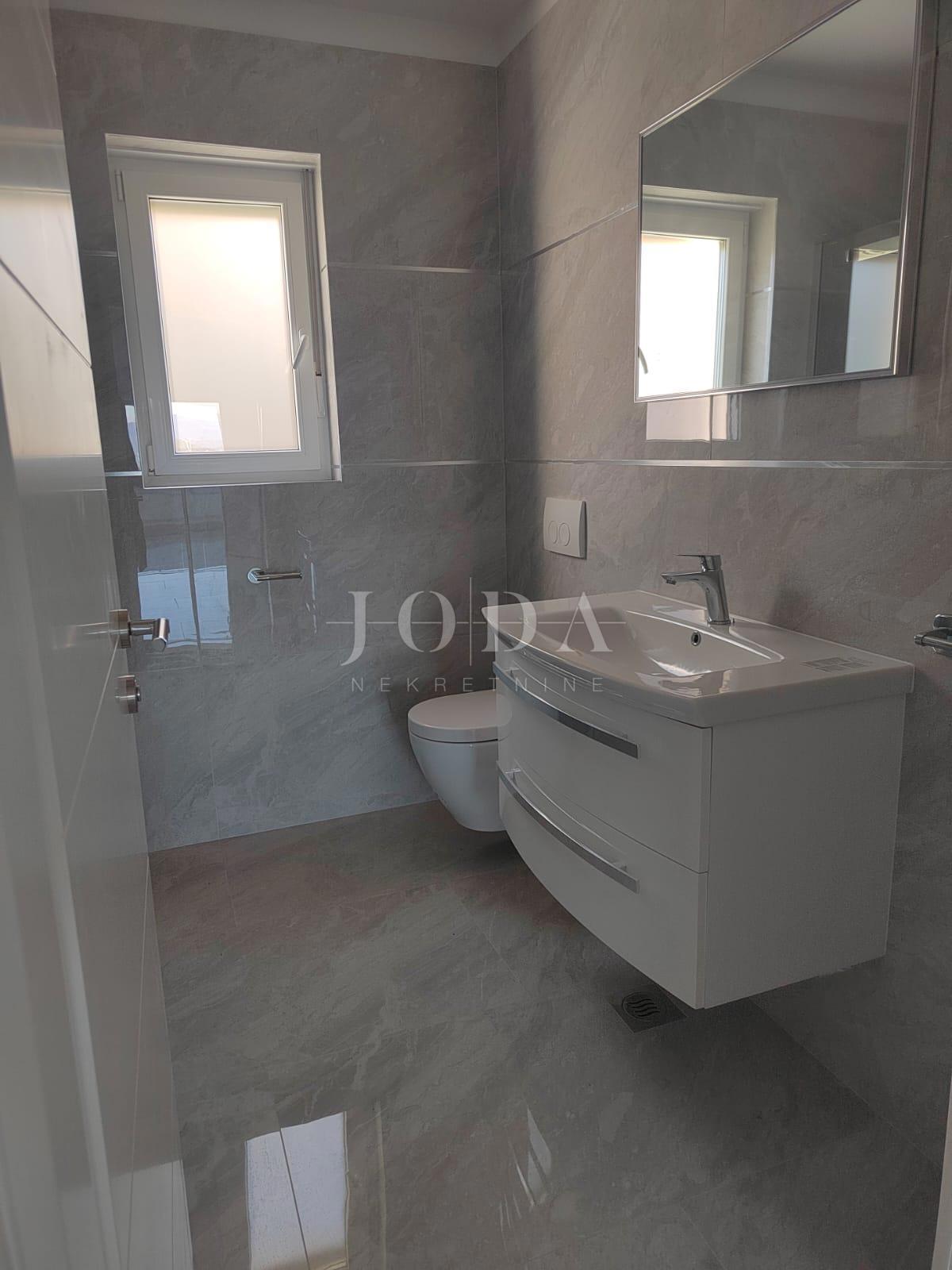 Novozgrajeni moderni apartmaji, Malinska - otok Krk