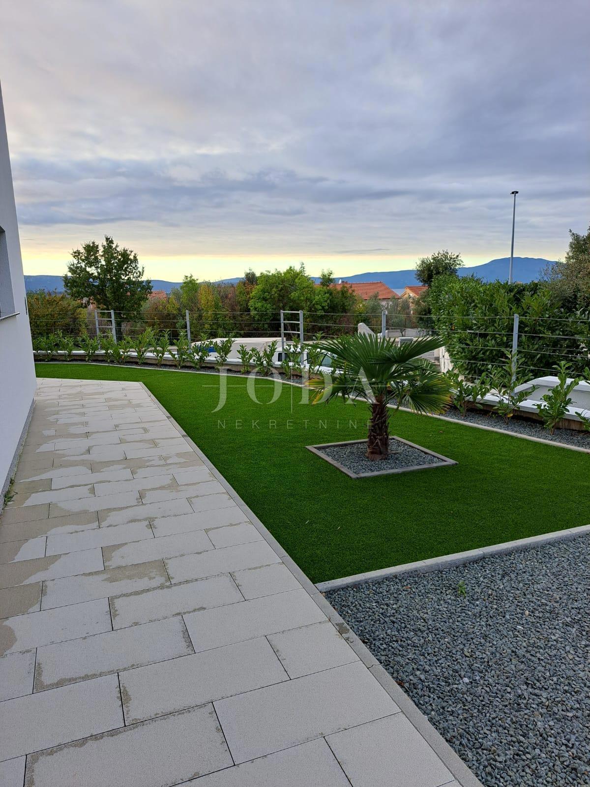 Novozgrajeni moderni apartmaji, Malinska - otok Krk