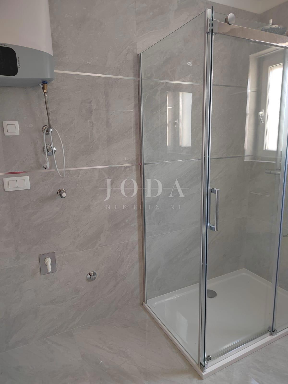 Novozgrajeni moderni apartmaji, Malinska - otok Krk