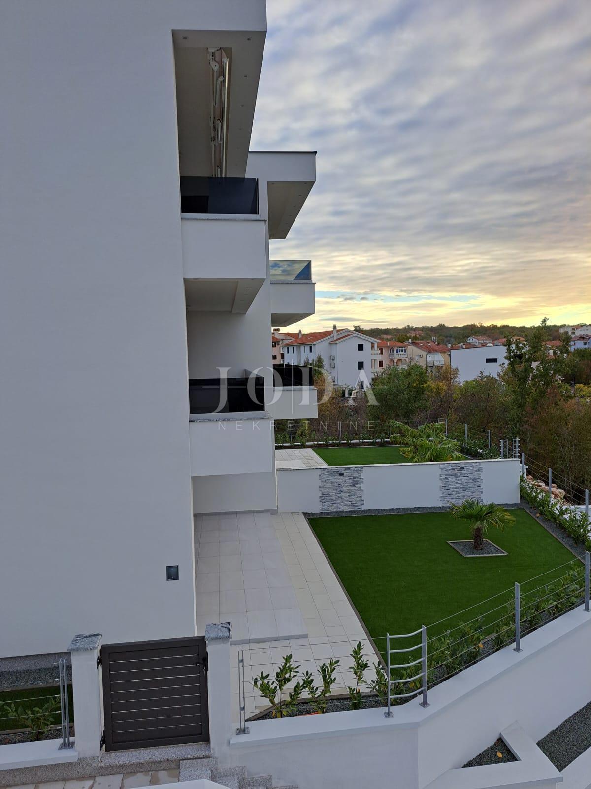 Novozgrajeni moderni apartmaji, Malinska - otok Krk