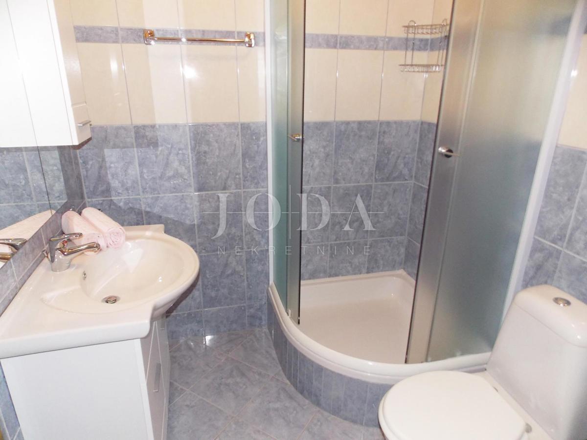 Apartmanska kuća sa šest opremljenih apartmana