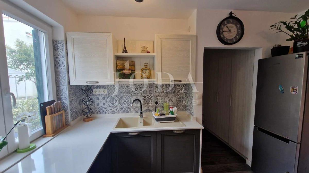 Krk - apartma v pritličju