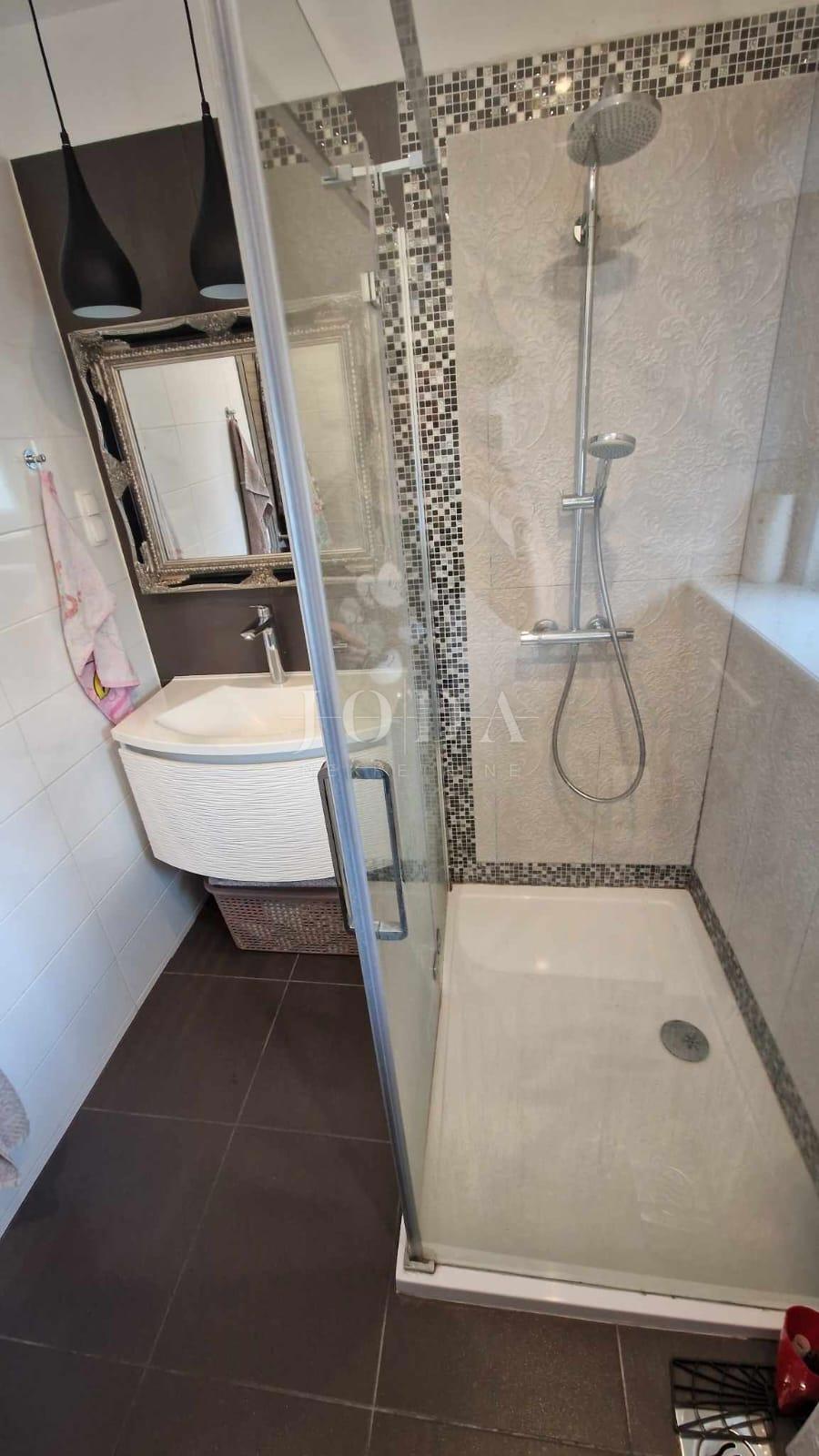 Krk - apartma v pritličju