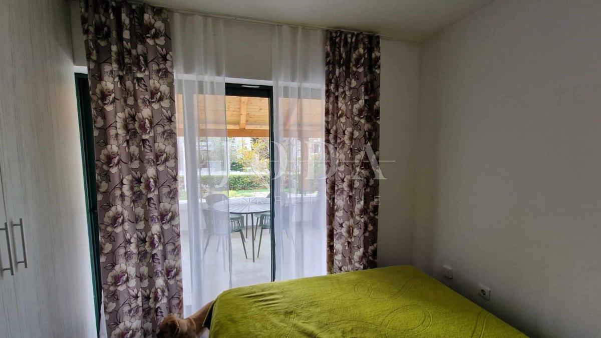 Krk - apartma v pritličju