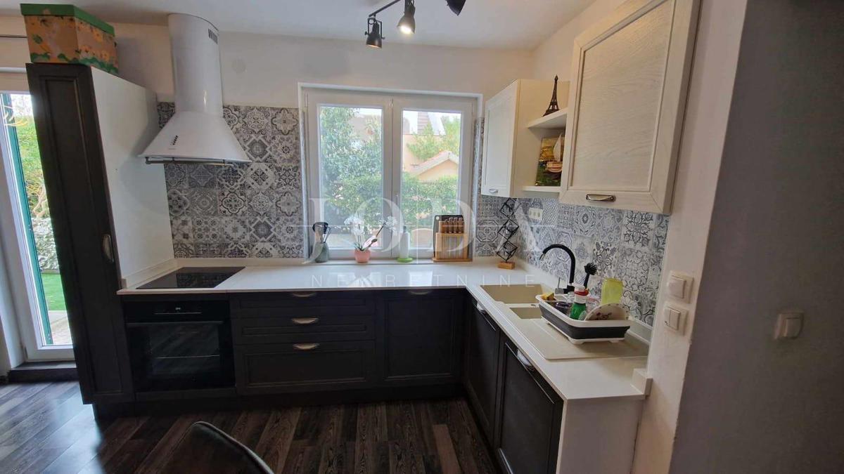 Krk - apartma v pritličju