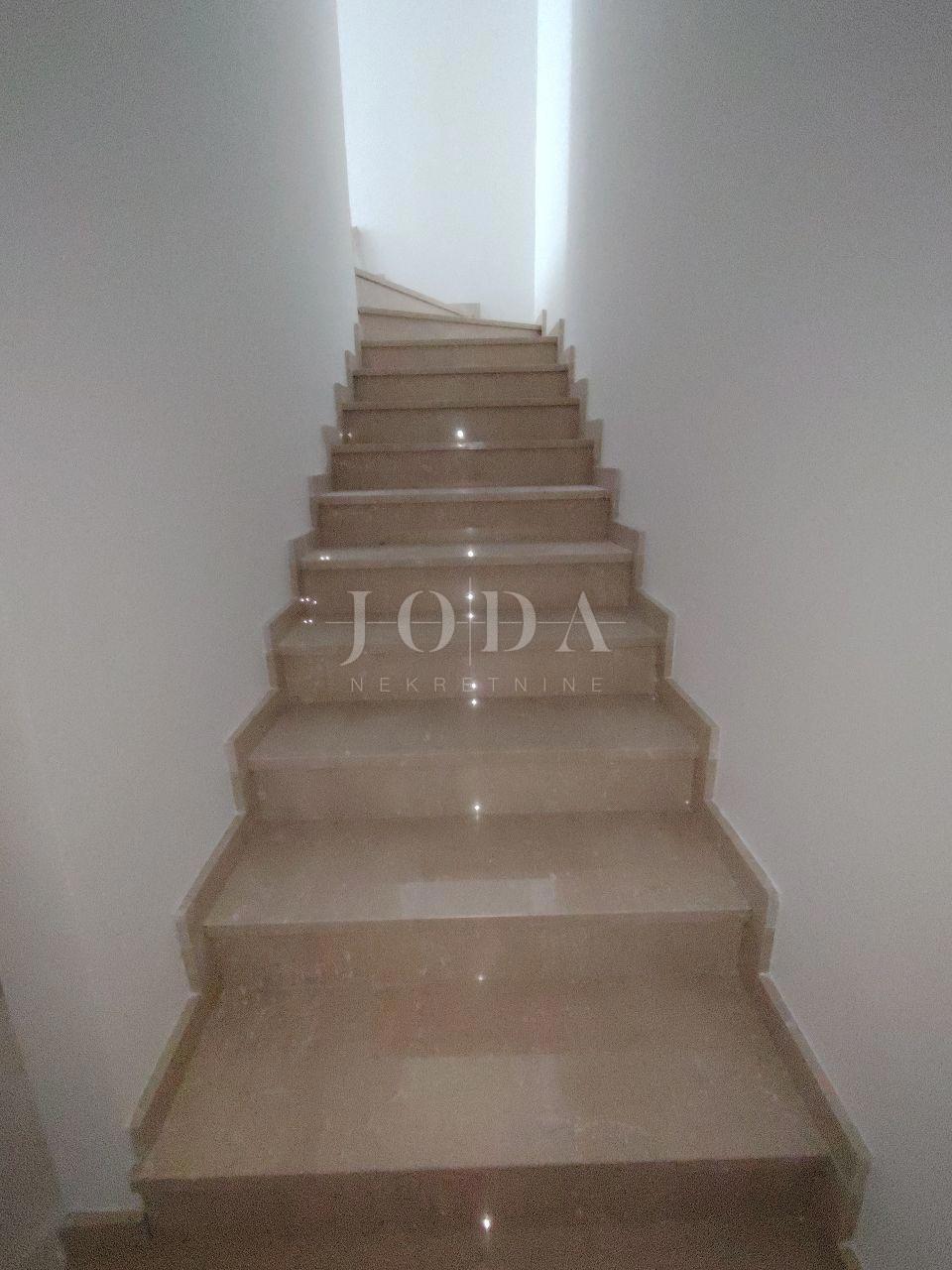 Stanovanje Dramalj, Crikvenica, 121m2