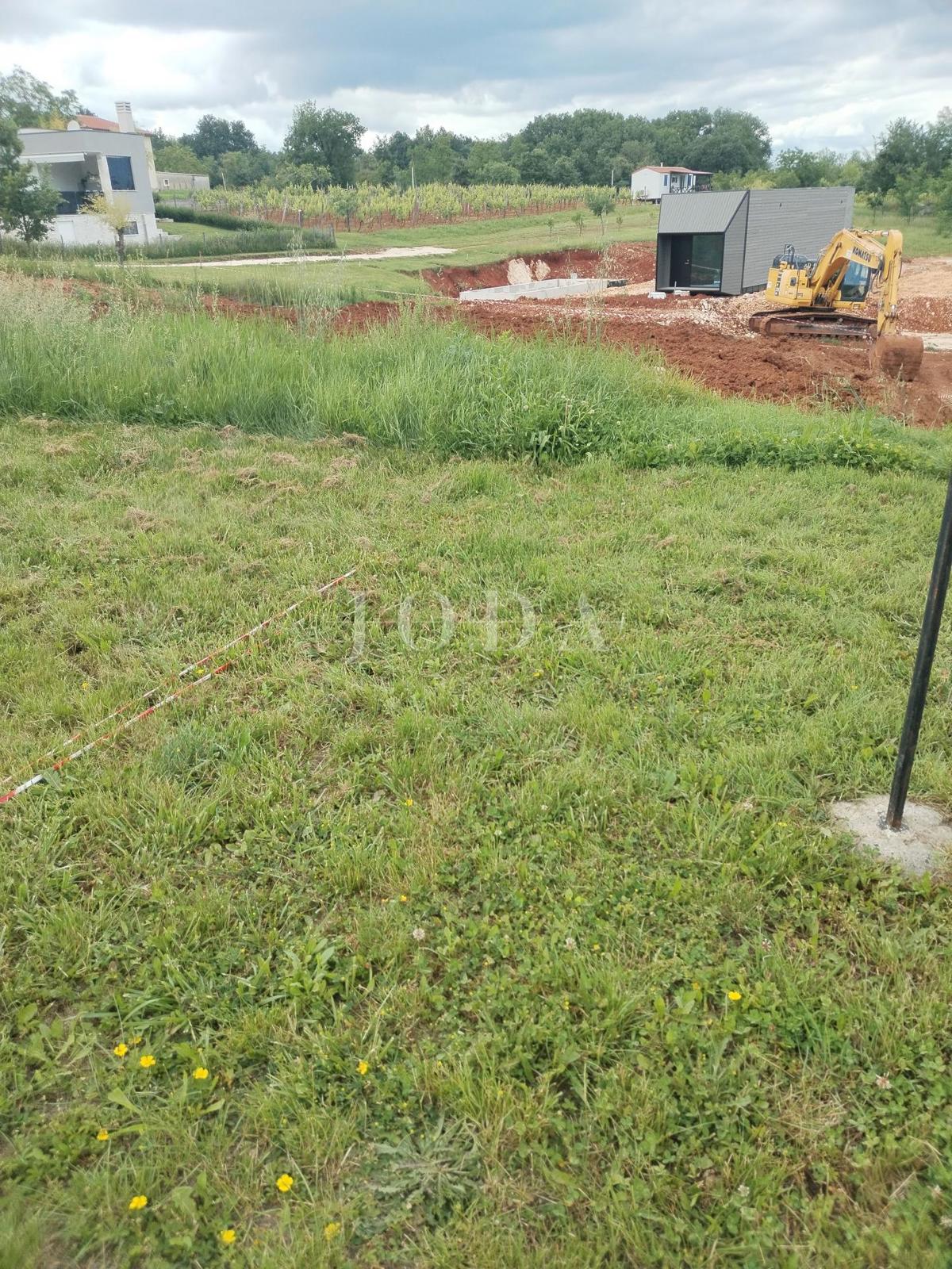 Zemljišče Labin, 900m2