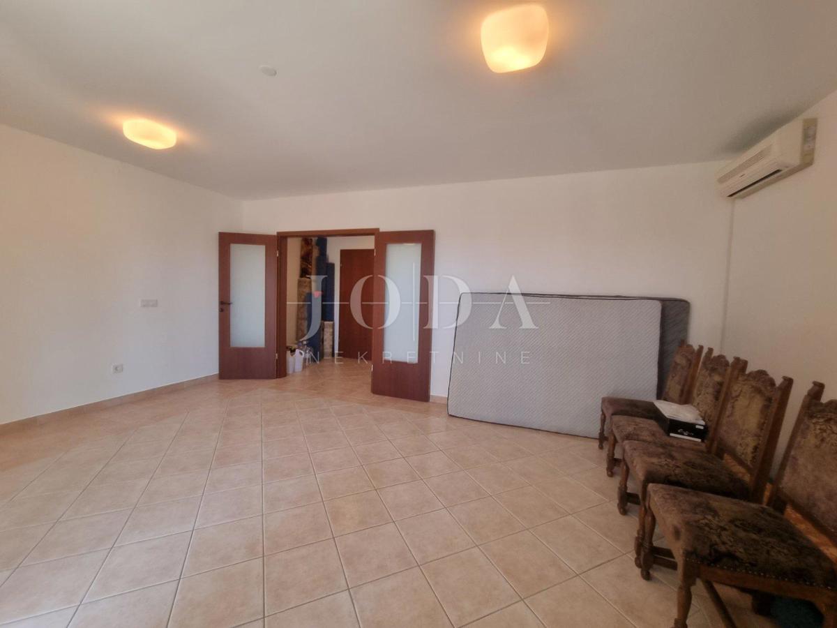 Stanovanje Novi Vinodolski, 105,33m2