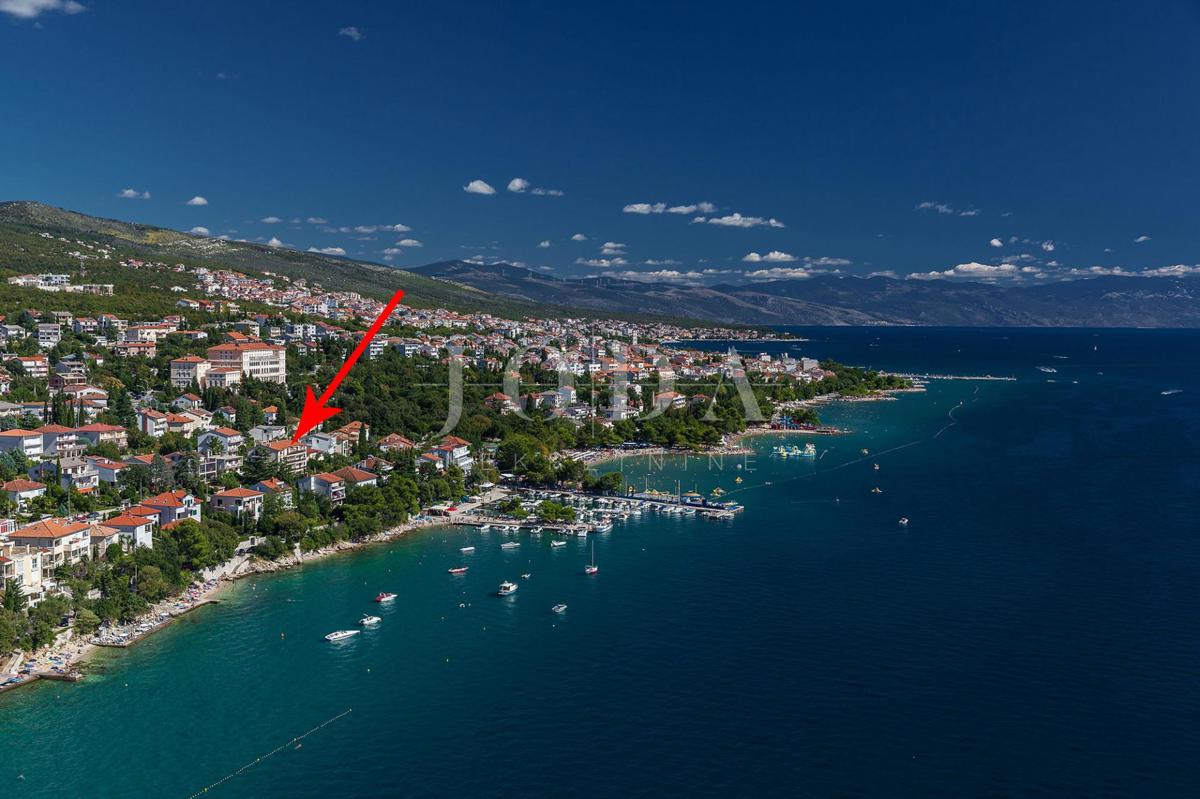 Crni mol apartma 50m od morja