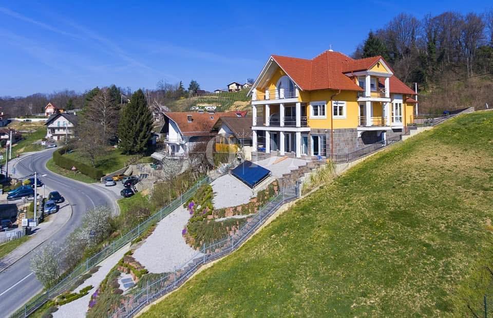 Varaždinske Toplice, hiša na odlični lokaciji z bazenom